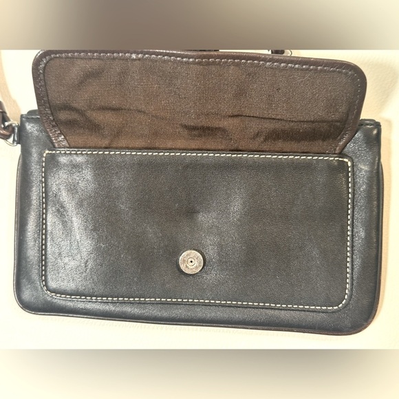 COACH Vintage Black Leather Wristlet - Picture 4 of 8